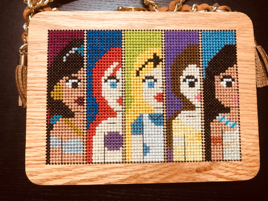 その他 Disney Princesses in Cross Stitch-22 Projects Disney Princess Cross-Stitch : 22 Easy-to-Follow Patterns